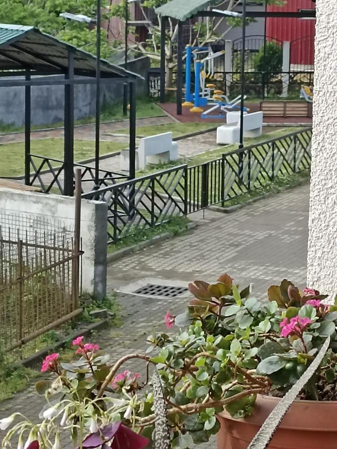 Mini Hotel On Guramishvili 22 Kobuleti Kültér fotó